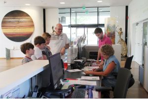 IMG_8525(2) IMG_8525(2)